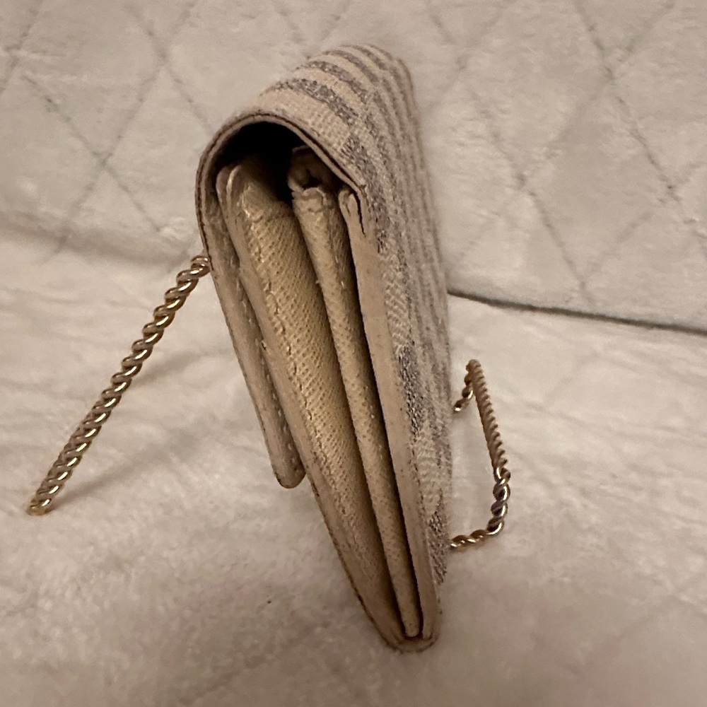 Louis Vuitton Azur Sarah Wallet - Picture 3 of 10